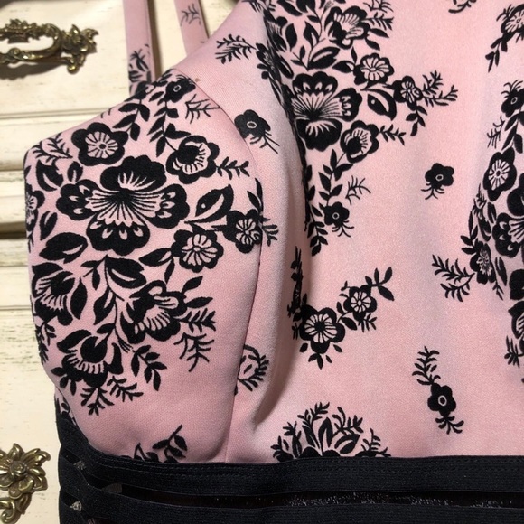 City studio above the knee dress, size 5 - Picture 4 of 8